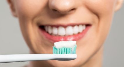 Cómo eliminar el sarro de los dientes de forma natural