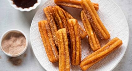 Te damos la receta para hacer churros súper crocantes en pocos minutos