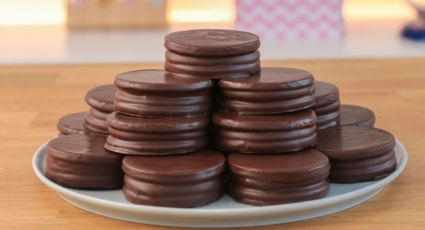 Te damos la receta para hacer los más dulces alfajores exprés