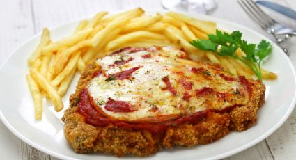 Esta es la receta definitiva de milanesas de pollo a la napolitana