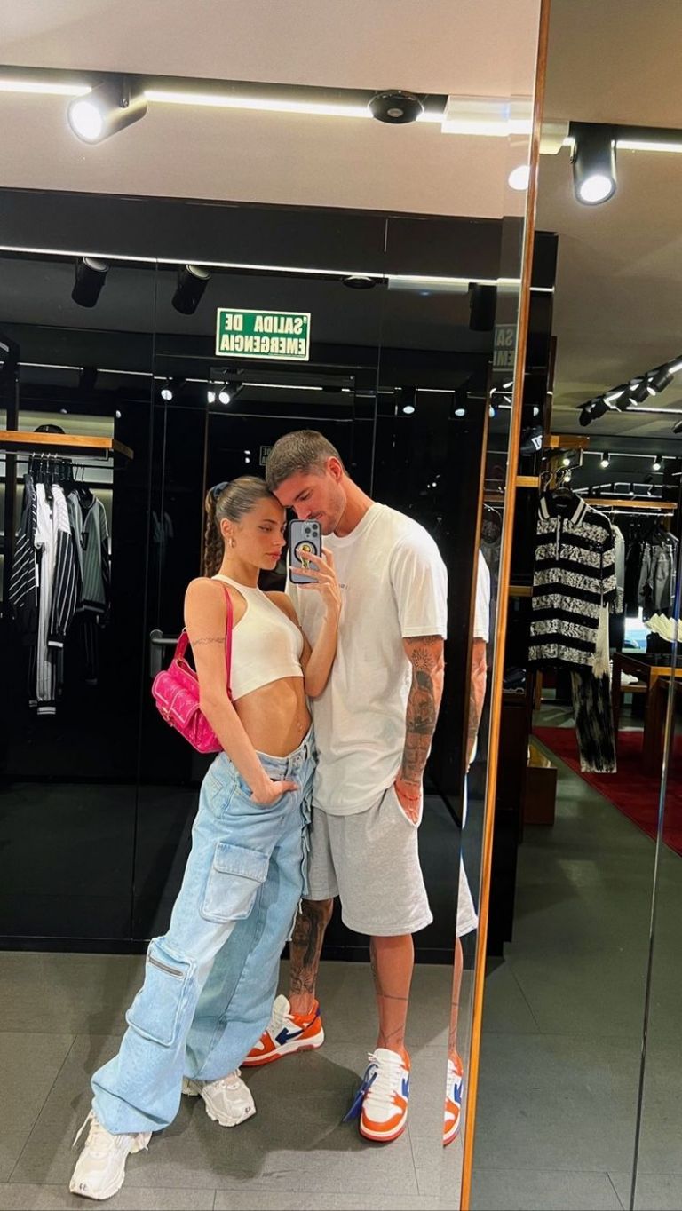 Tini Stoessel y Rodrigo De Paul. Fuente: (Instagram).