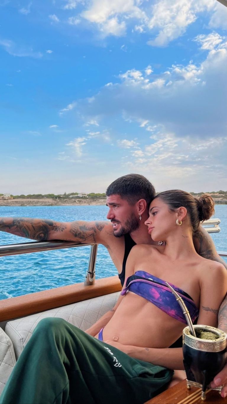 Tini Stoessel y Rodrigo De Paul. Fuente: (Instagram).