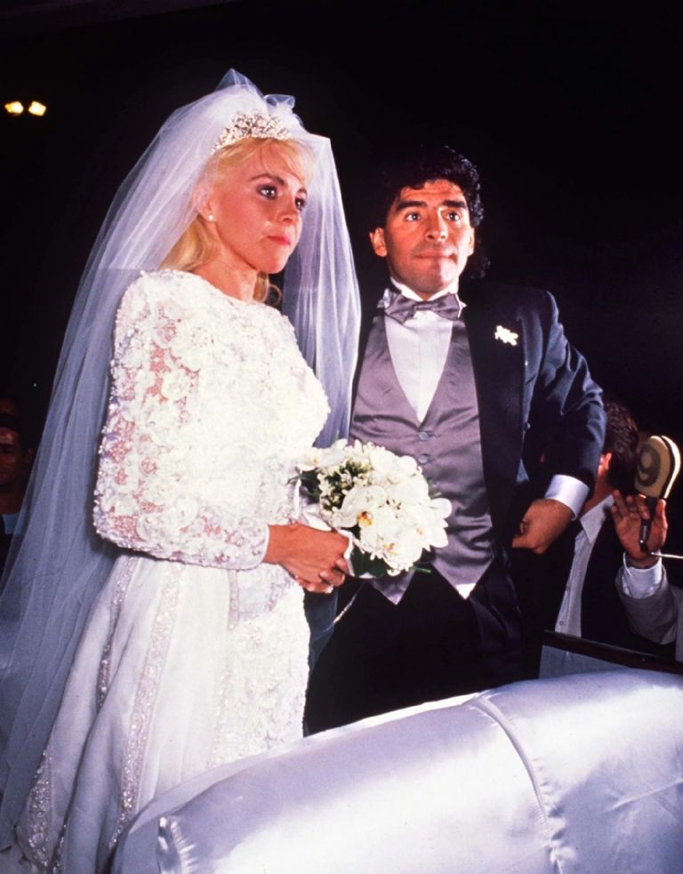 Diego Maradona y Claudia Villafañe. Fuente: (Twitter).