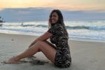 Floppy Tesouro se niega a despedir al verano y asombra con una microbikini