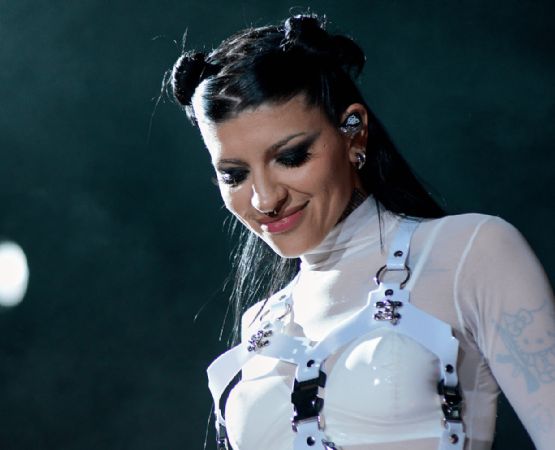 Cazzu festeja la viralización de su nuevo disco con esta foto