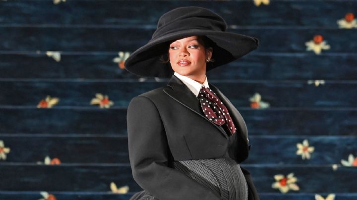 Rihanna apareció en la Met Gala anunciando su inesperado embarazo